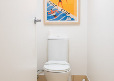 Rocks Resort Currumbin Accommodation Toilet