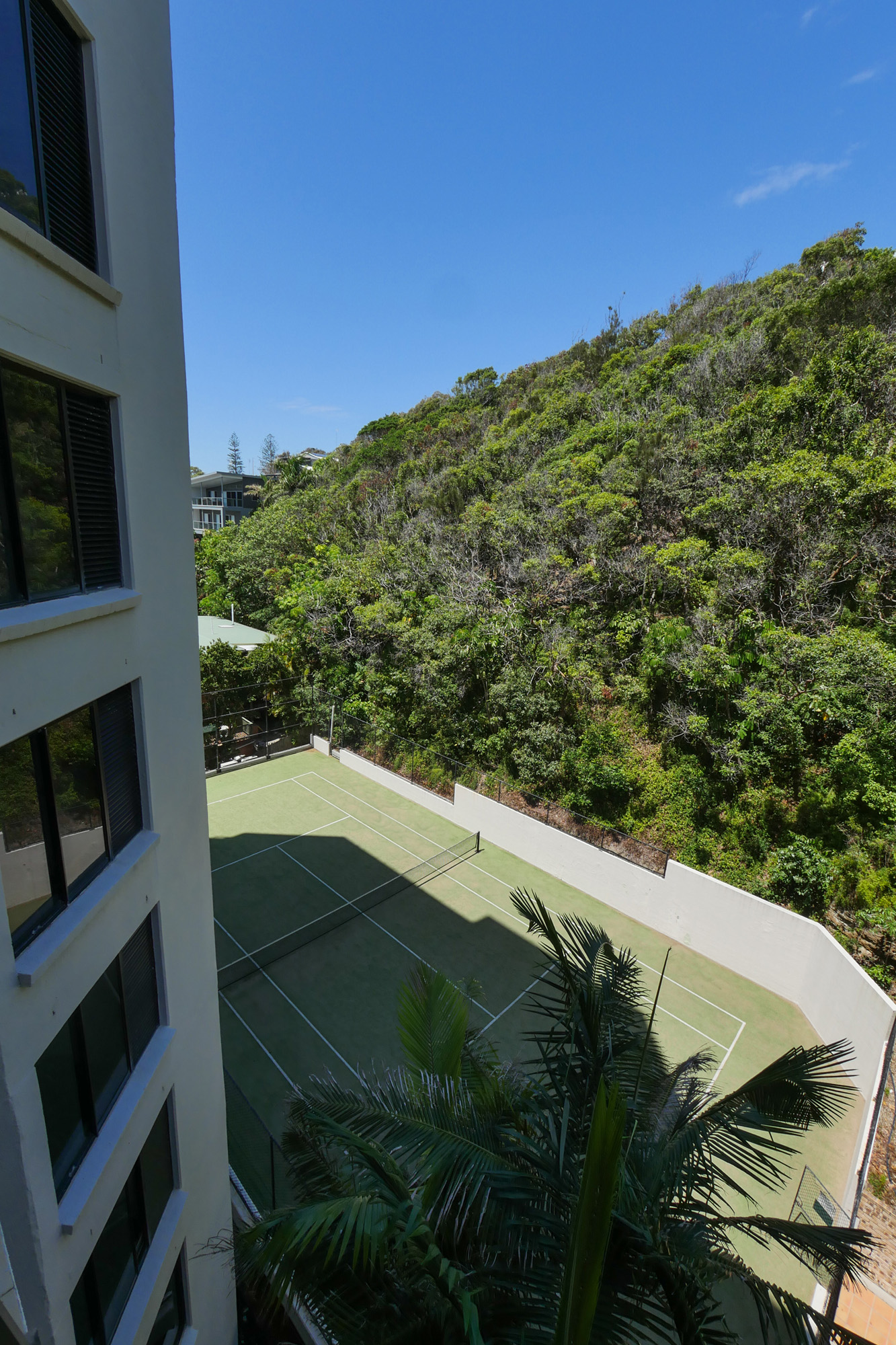 Rocks Resort Accommodation Tennis Court View