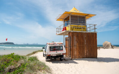 Currumbin on foot from The Rocks: beach, creek and the point walk