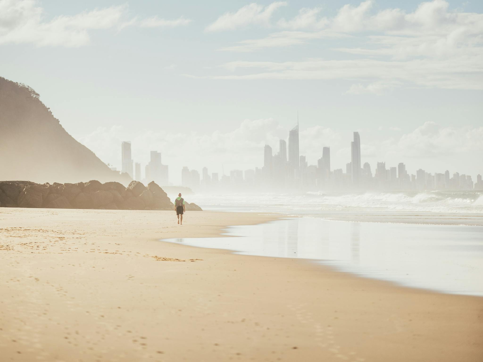 currumbin-tugun-palm-beach-picking-your-sand Palm Beach long open surf beach north of Currumbin on the southern Gold Coast